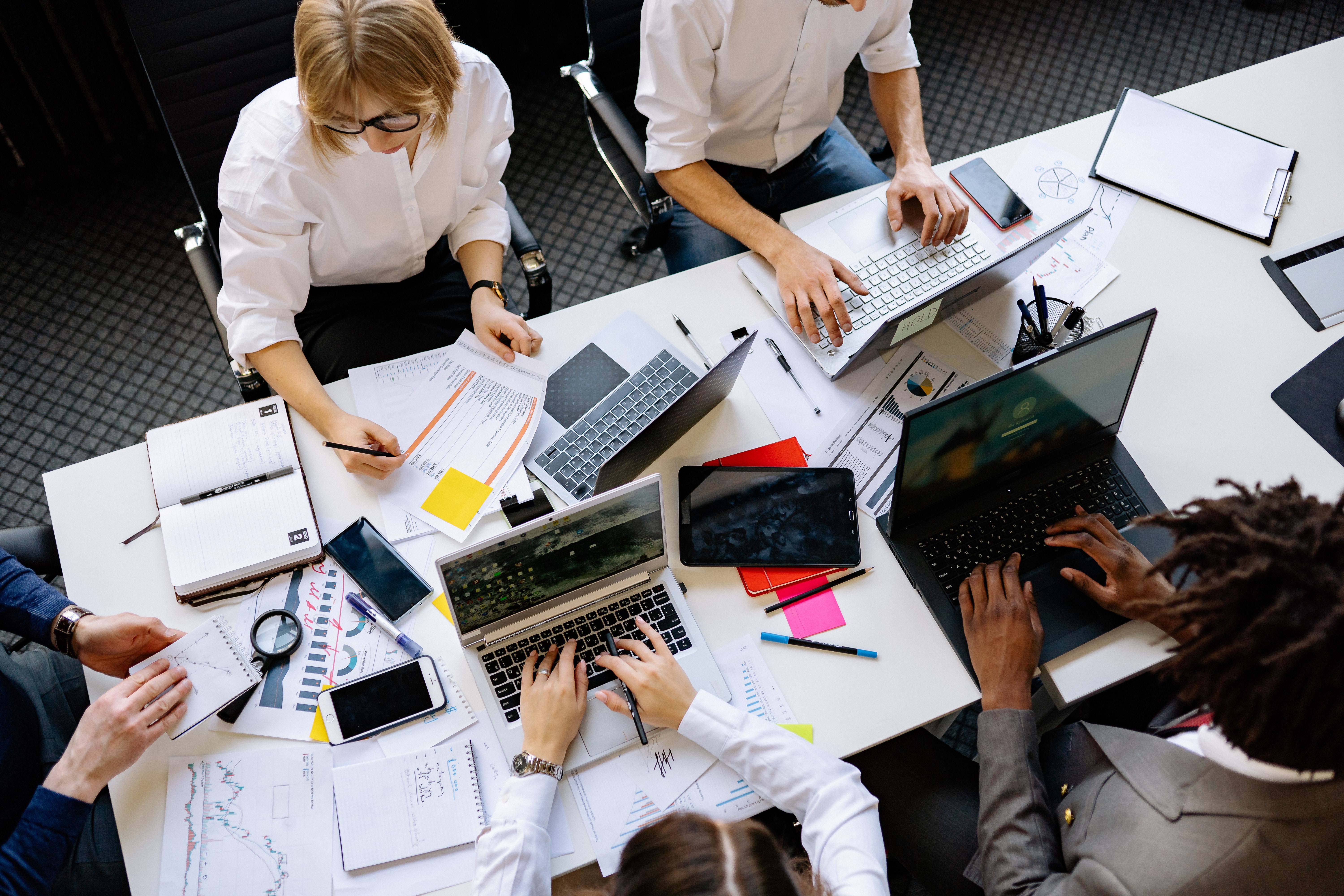 team-working-at-table